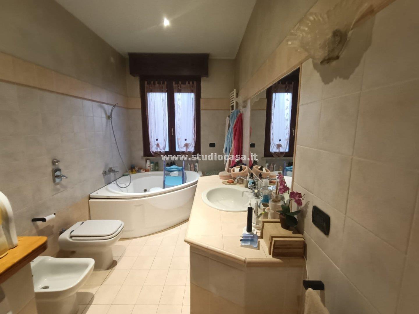 Appartamento in vendita a Castelleone