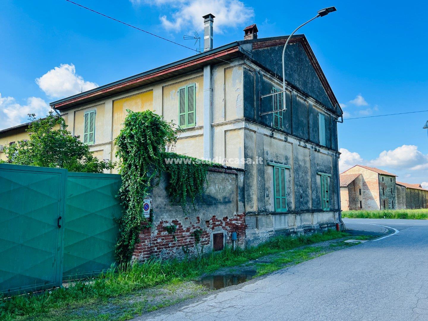 Villa Unifamiliare in vendita a Casalbuttano ed Uniti