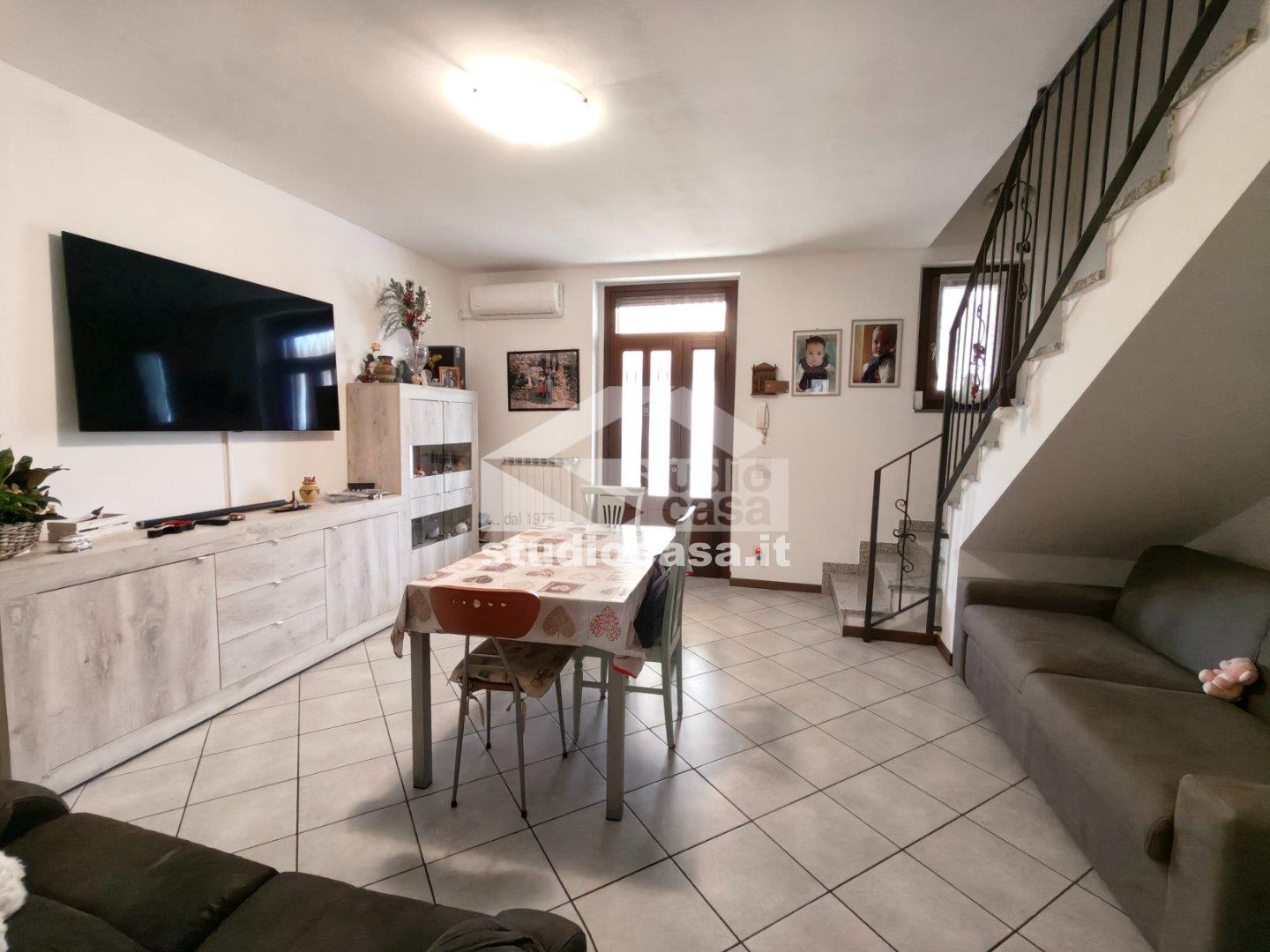 Villa Bifamiliare in vendita a Torlino Vimercati