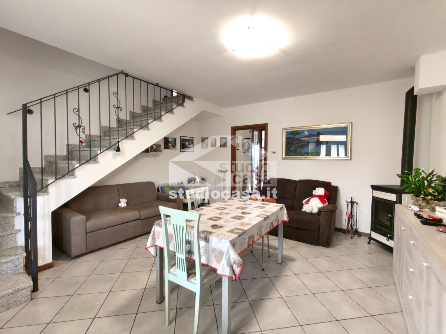 Villa Bifamiliare in vendita a Torlino Vimercati