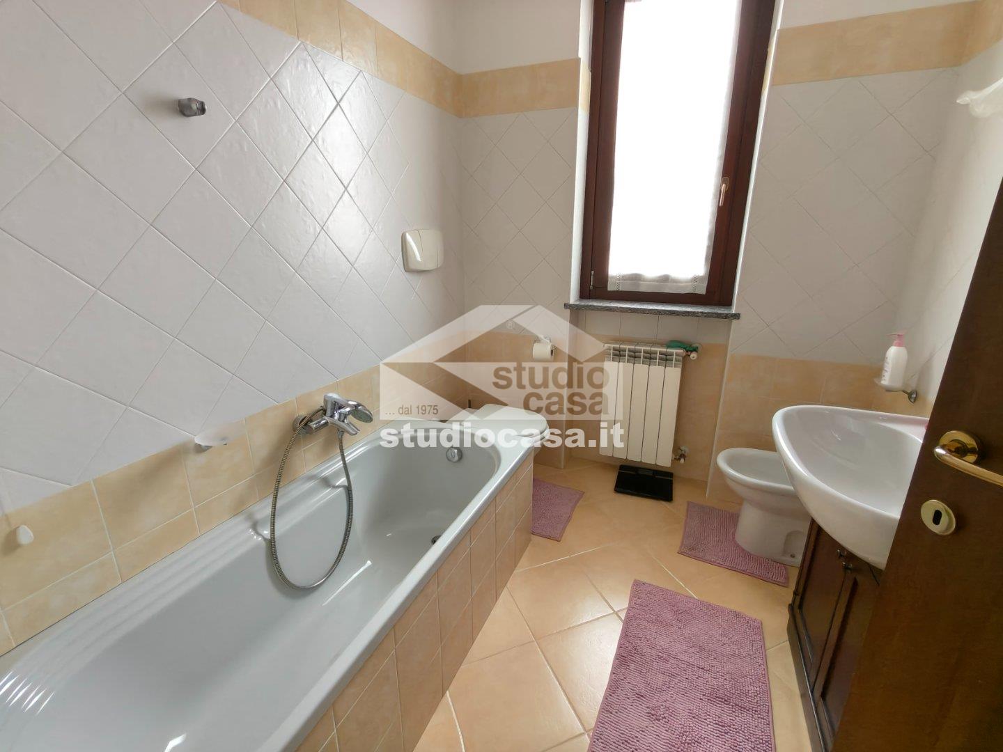 Villa Bifamiliare in vendita a Torlino Vimercati