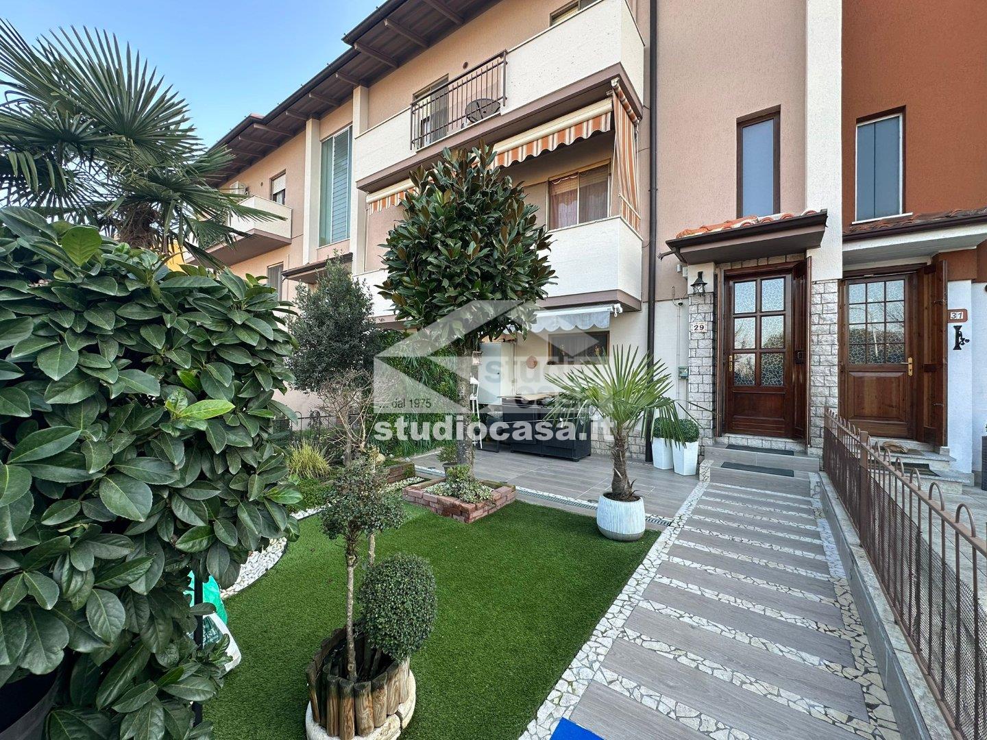 Appartamento in Villa in vendita a Ripalta Cremasca