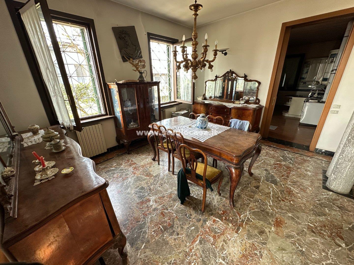 Villa Unifamiliare in vendita a Crespiatica