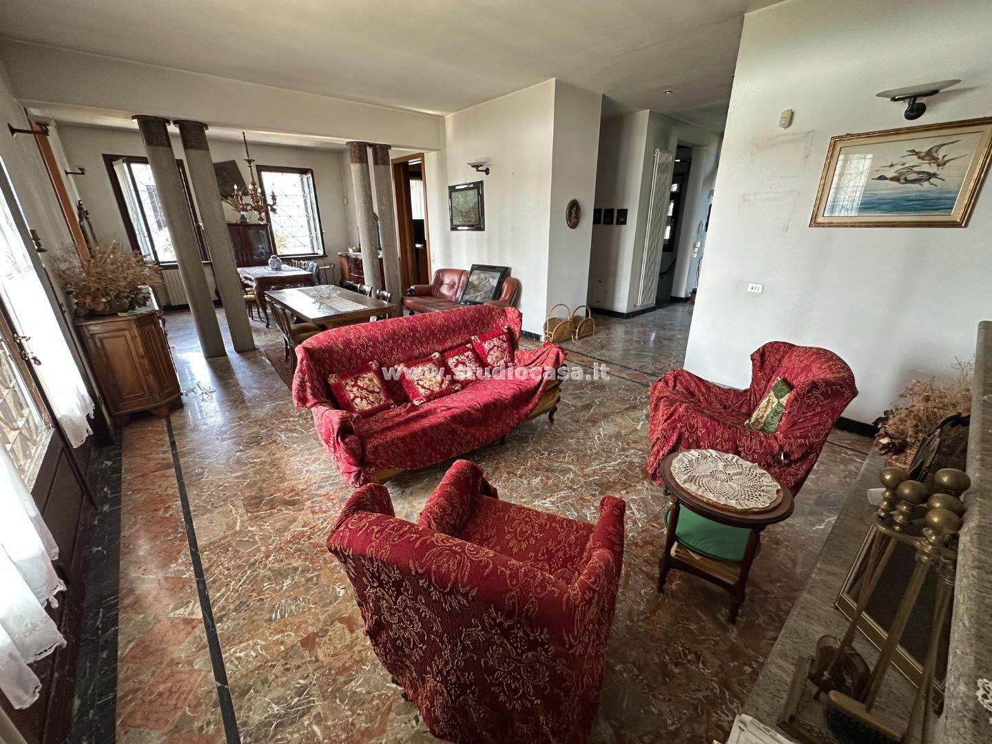 Villa Unifamiliare in vendita a Crespiatica
