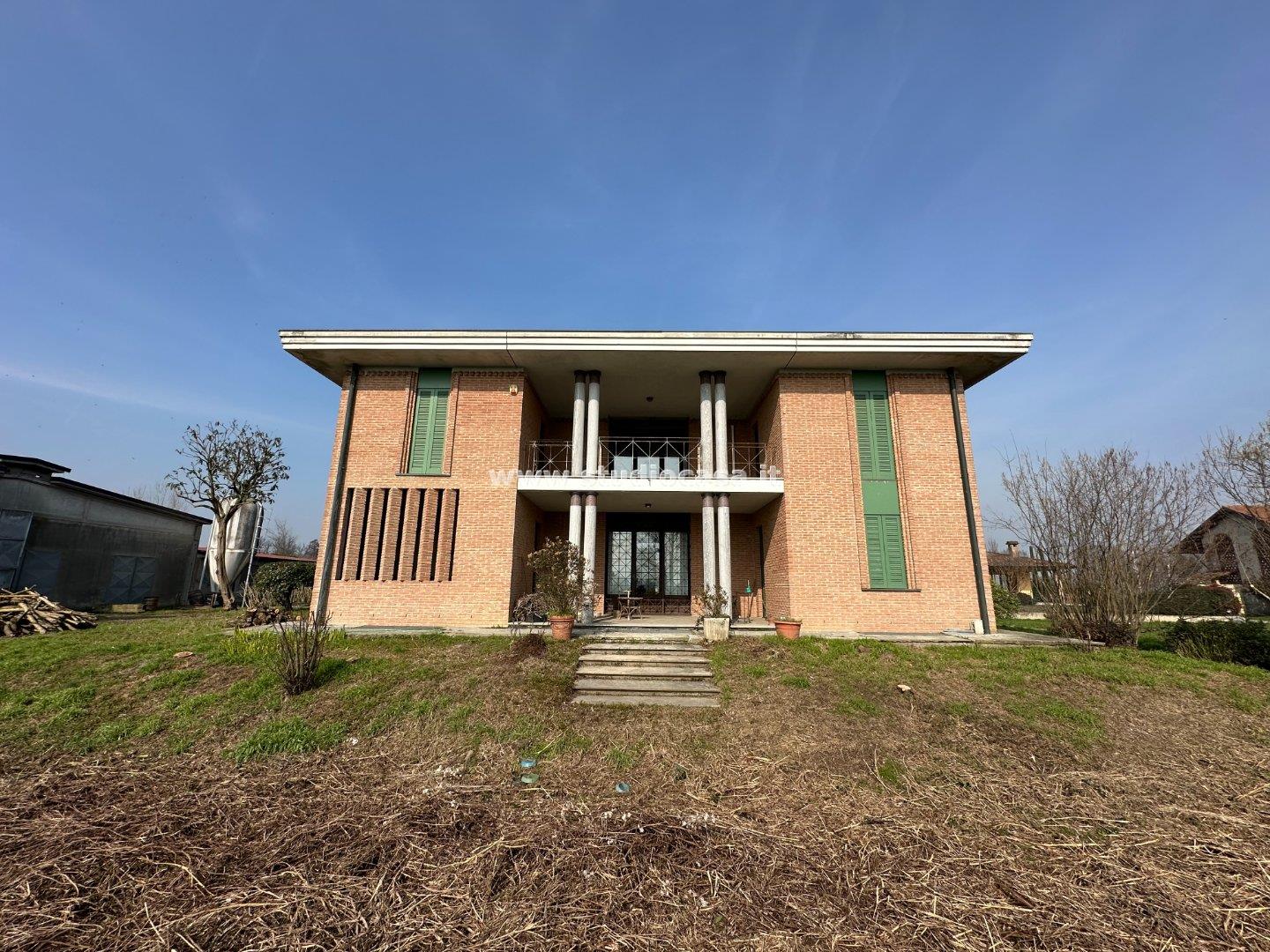 Villa Unifamiliare in vendita a Crespiatica
