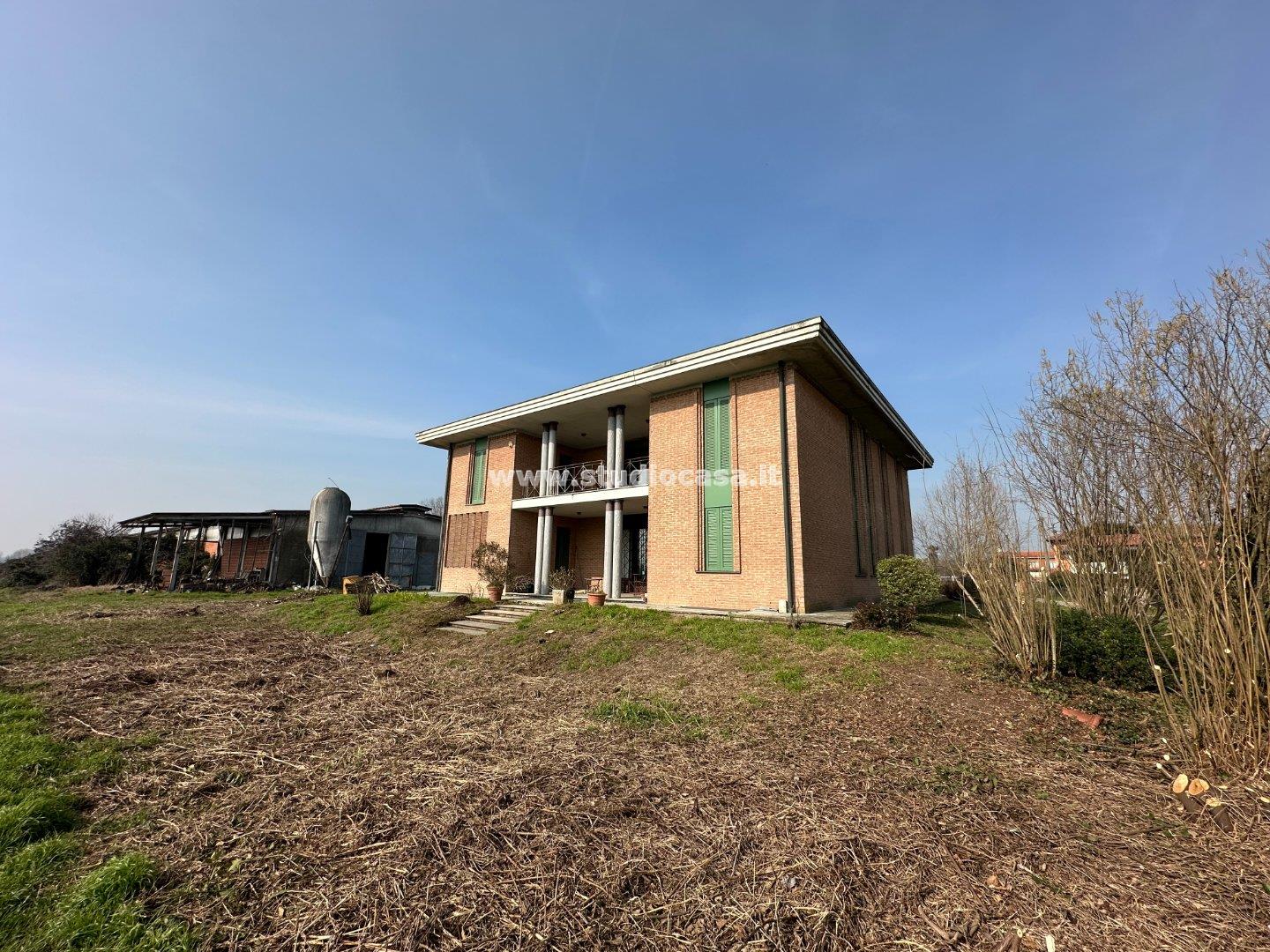 Villa Unifamiliare in vendita a Crespiatica