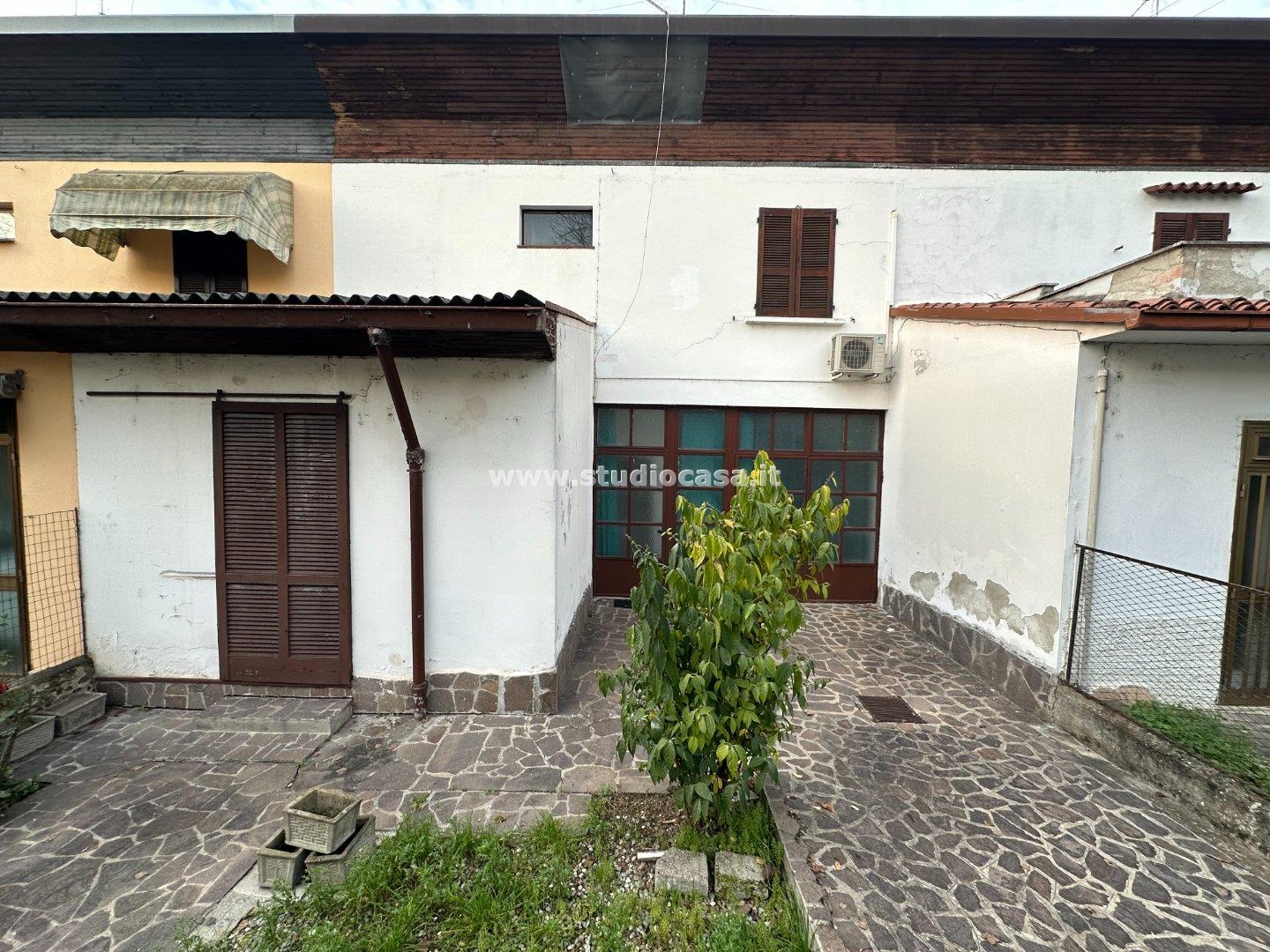 Villa a schiera in vendita a Crema