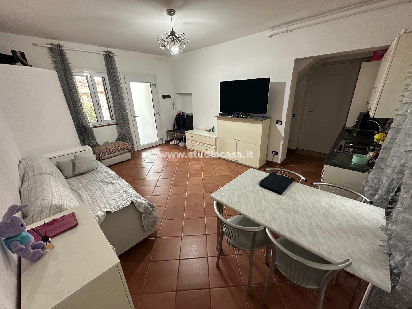 Casa Plurifamiliare in vendita a Crema