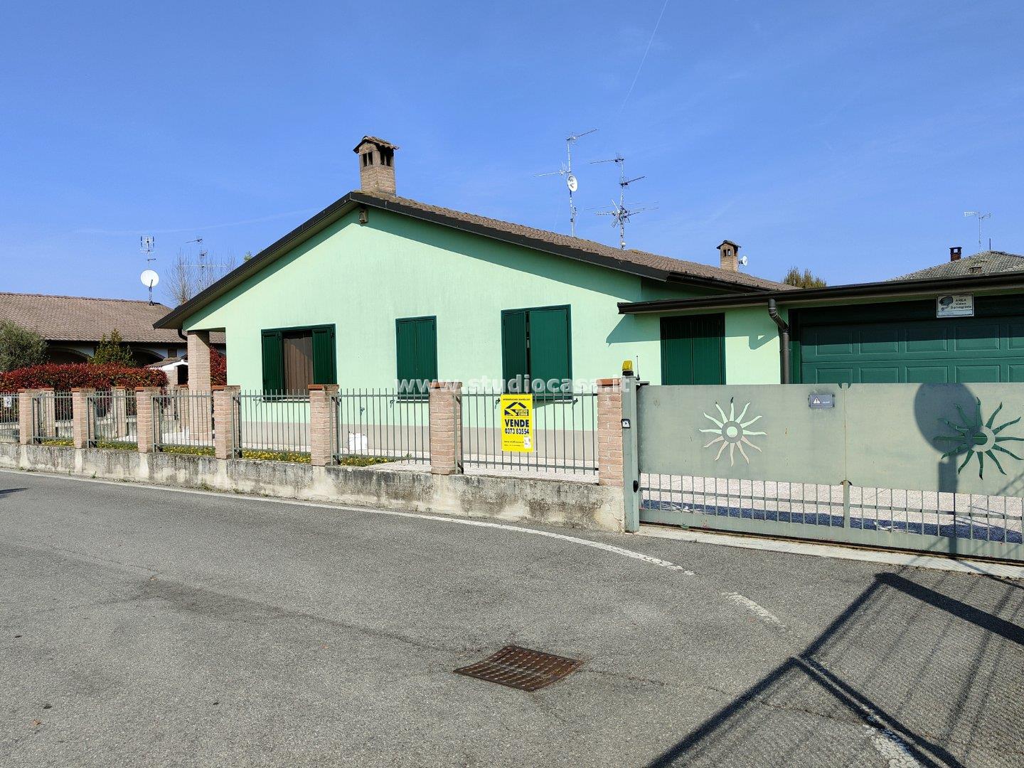 Villa Unifamiliare in vendita a Pandino