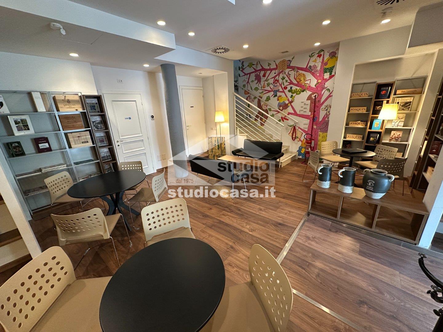 Negozio in affitto a Crema