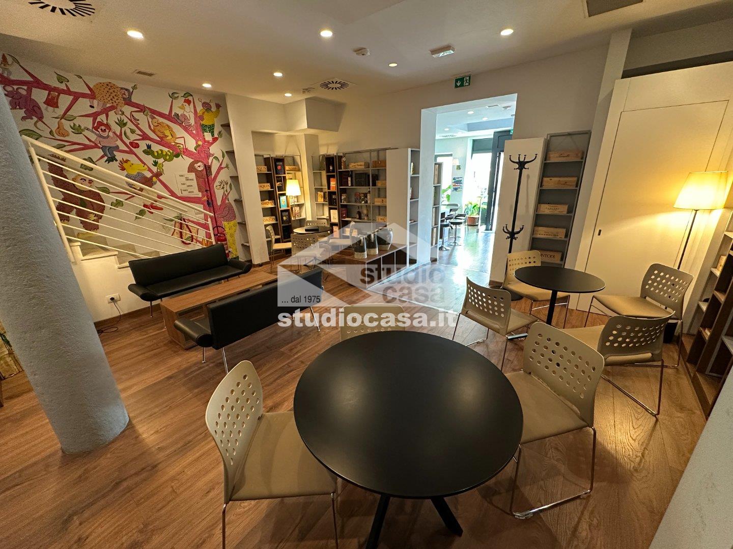 Negozio in affitto a Crema