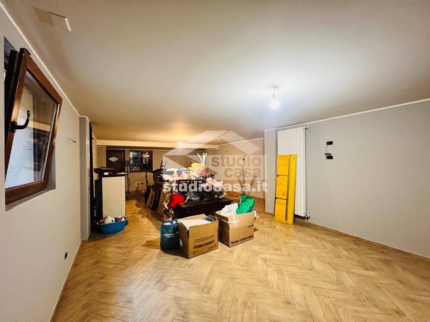 Villa Bifamiliare in vendita a Chieve