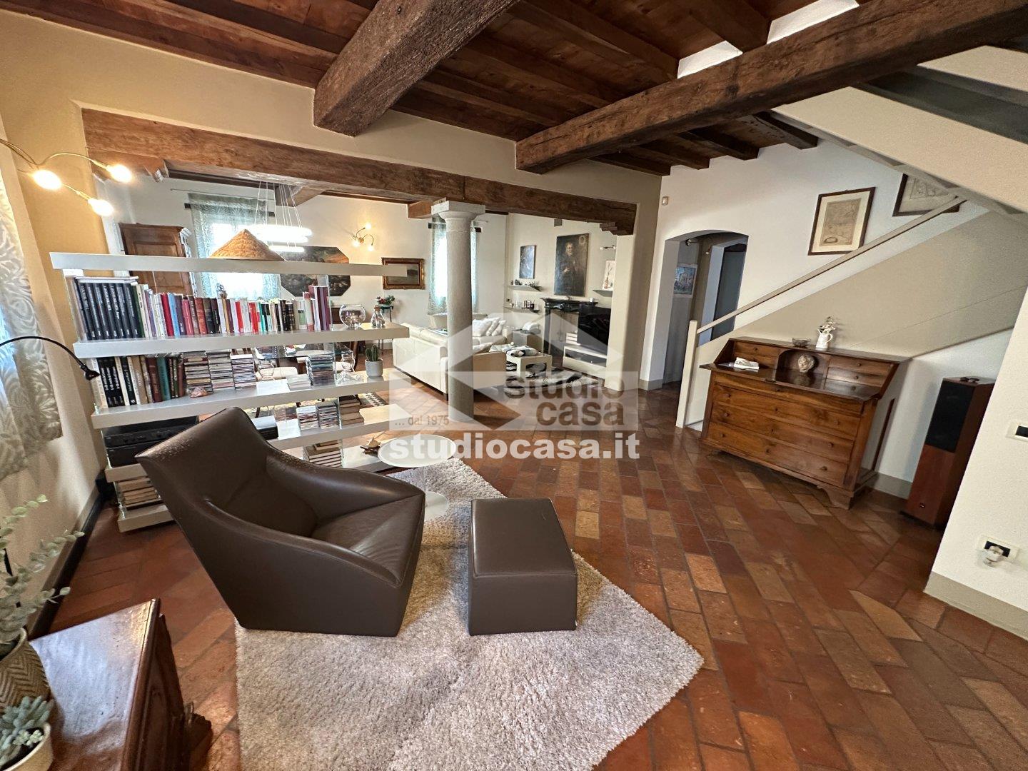 Cascina in vendita a Madignano