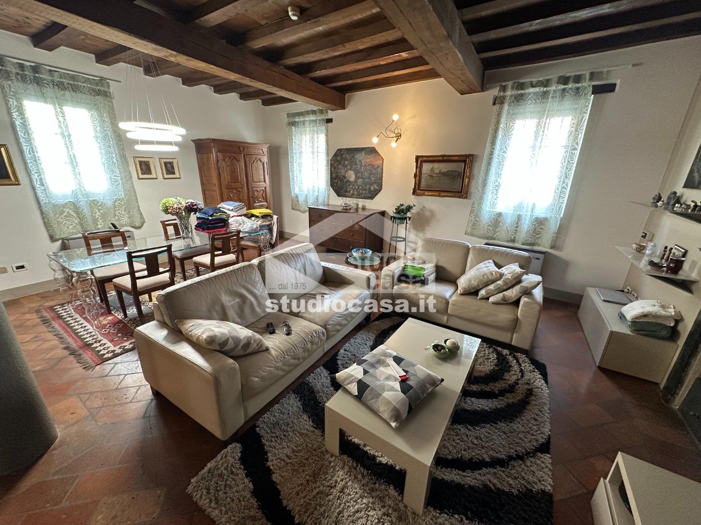 Cascina in vendita a Madignano