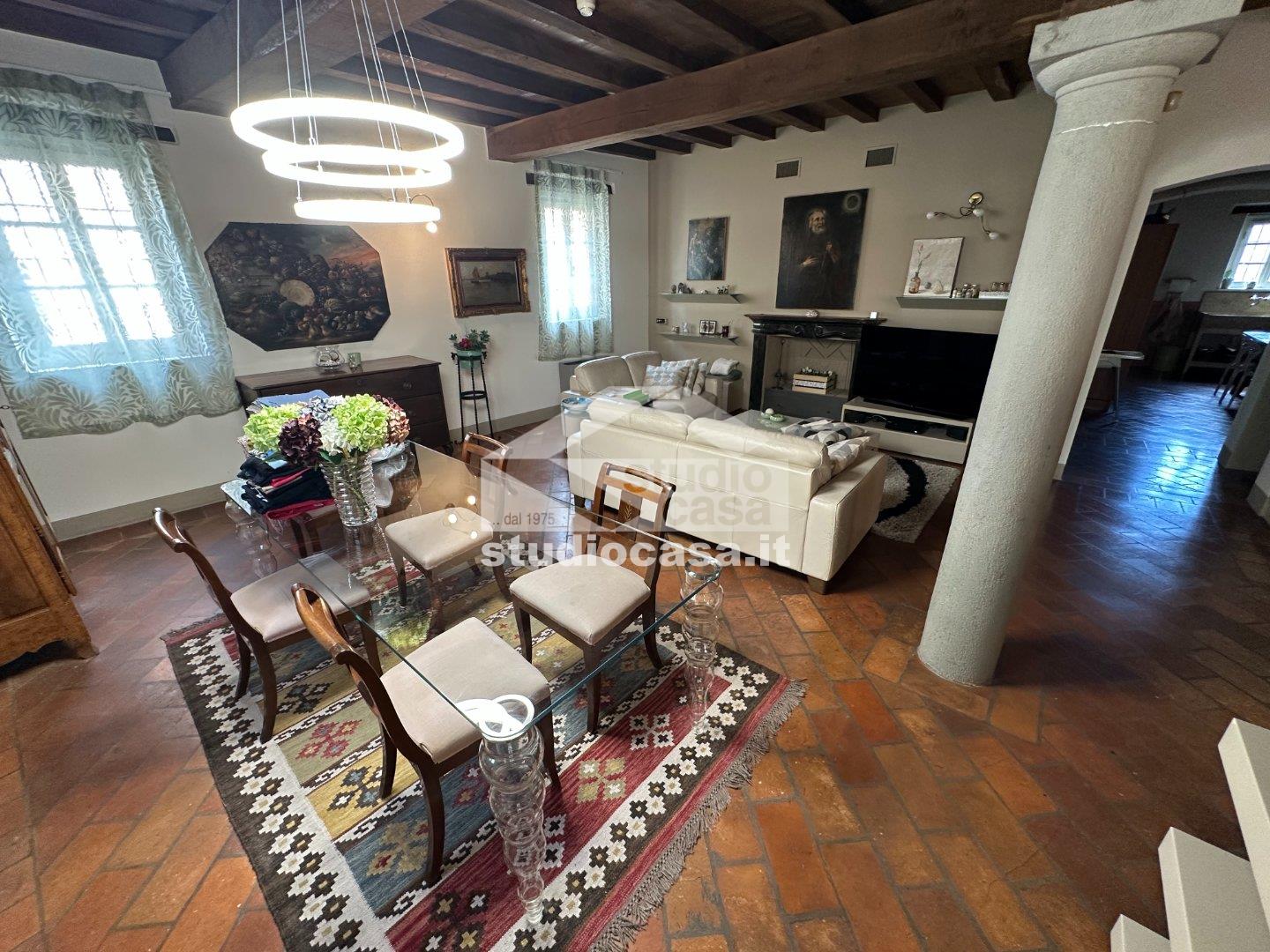Cascina in vendita a Madignano