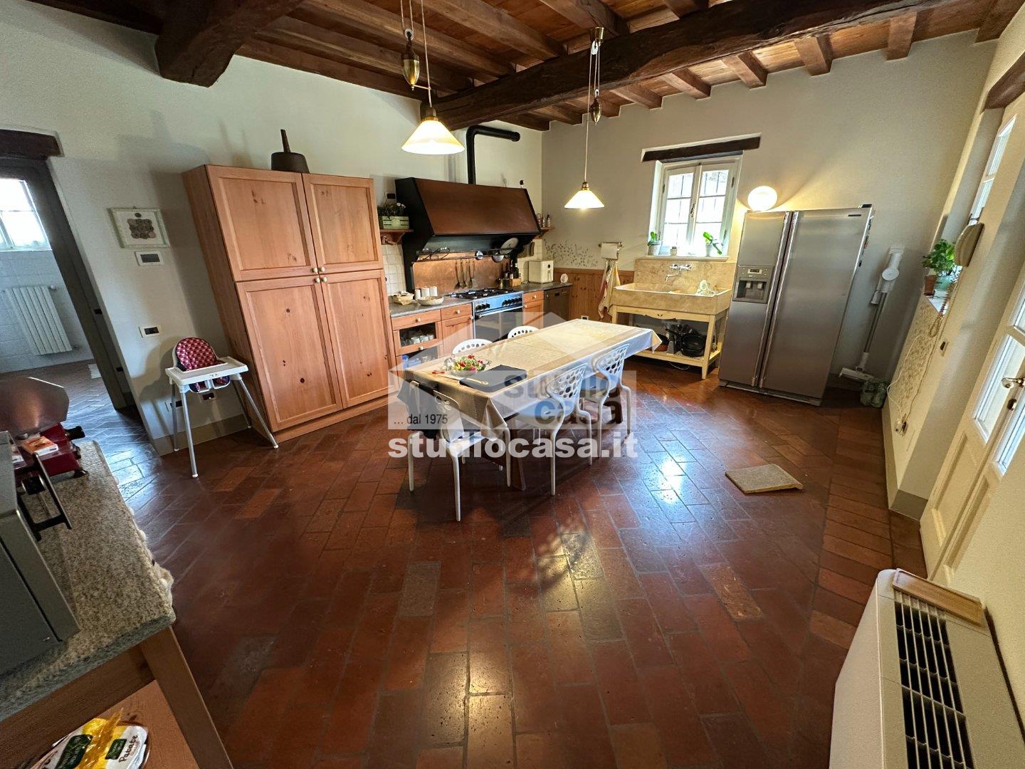 Cascina in vendita a Madignano