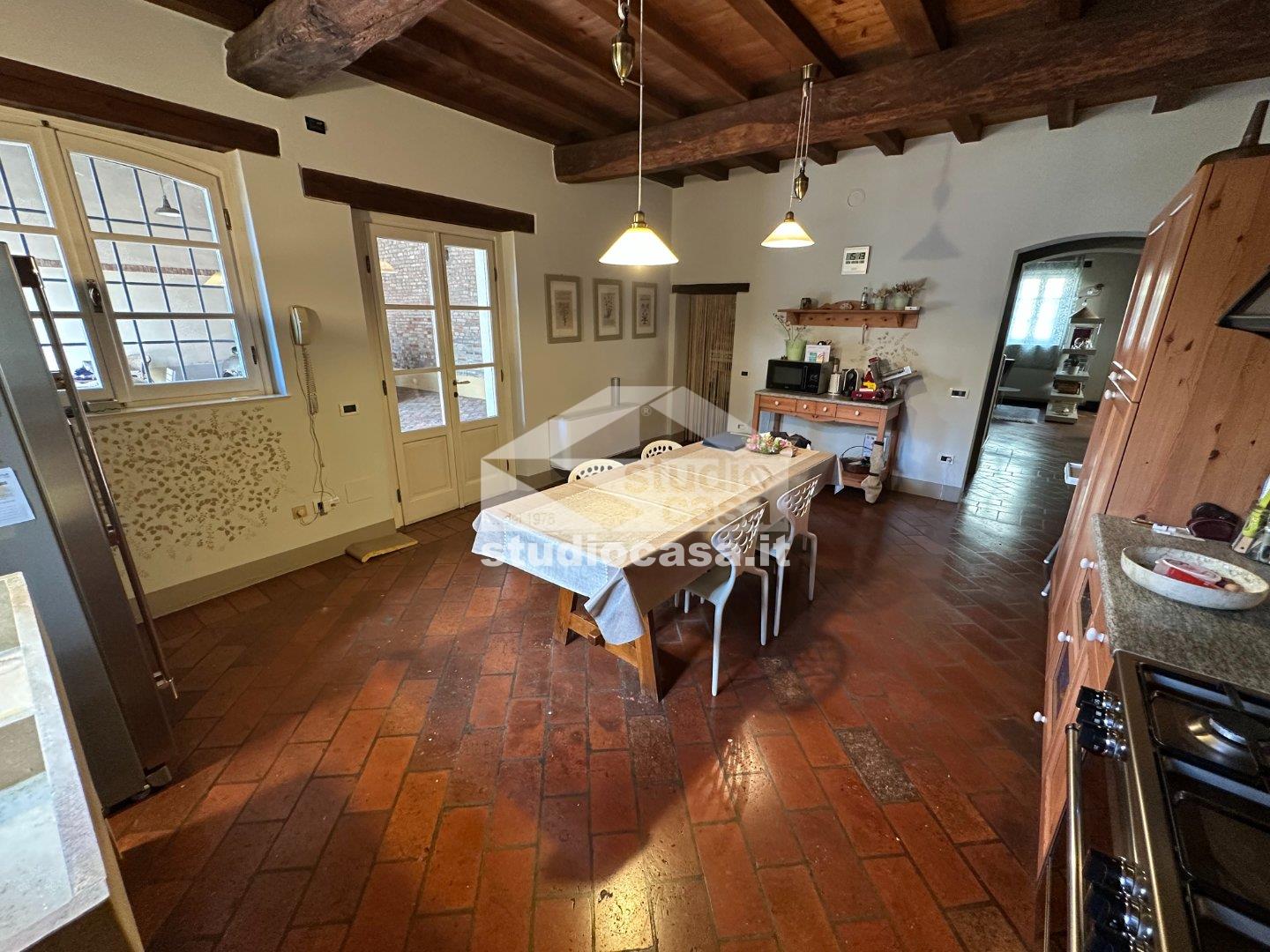 Cascina in vendita a Madignano