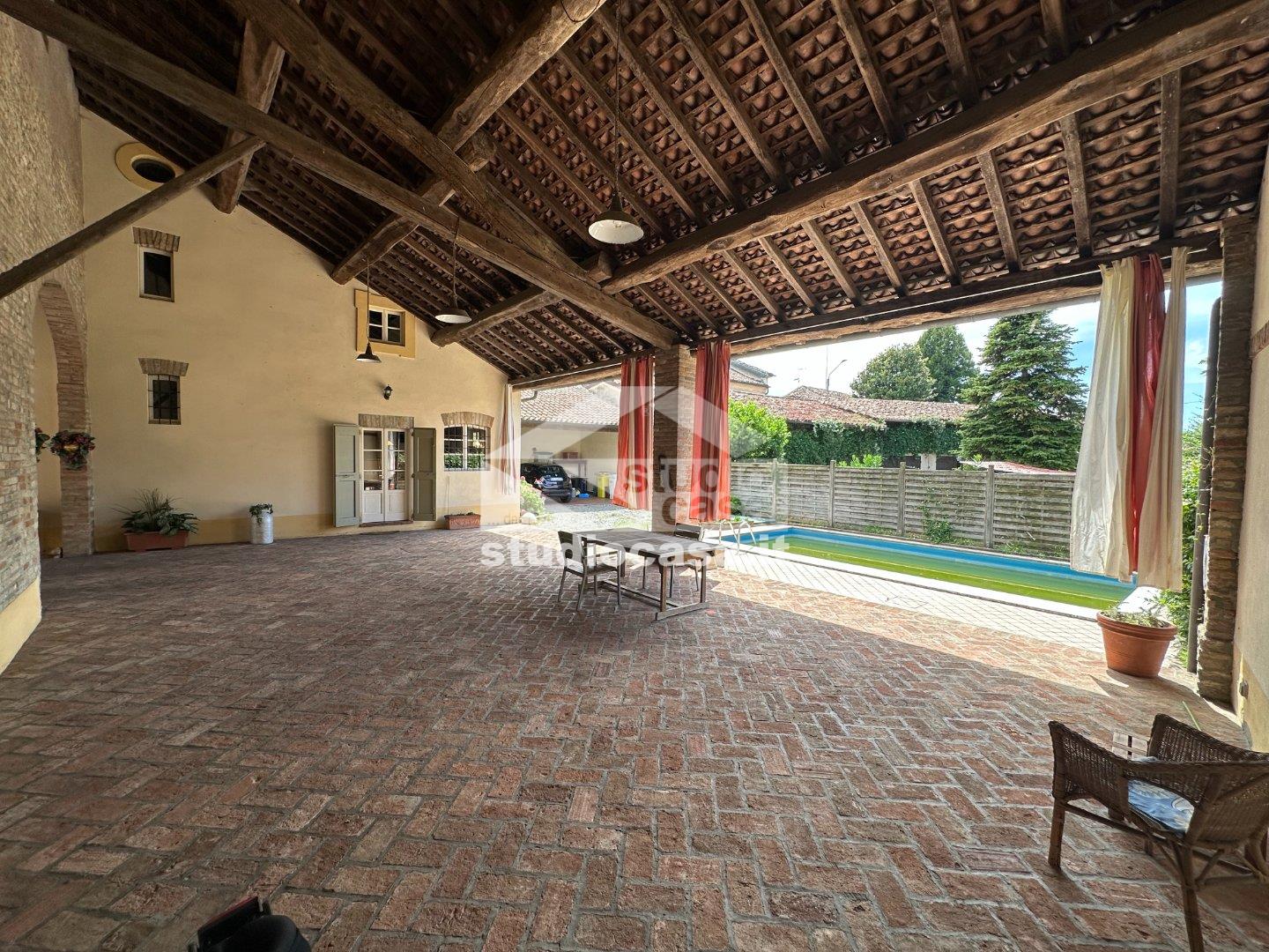 Cascina in vendita a Madignano