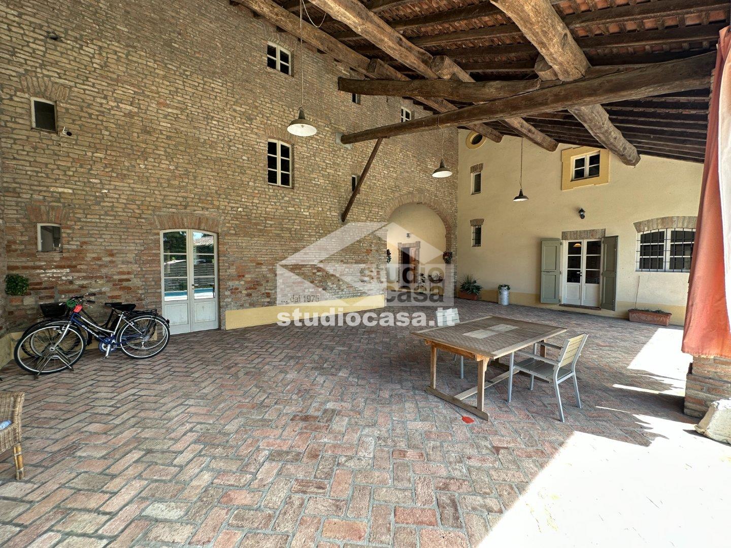 Cascina in vendita a Madignano