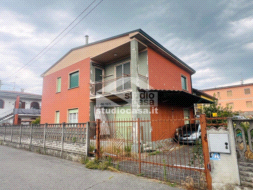 Villa Unifamiliare in vendita a Bagnolo Cremasco