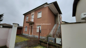Villa Unifamiliare in vendita a Crema