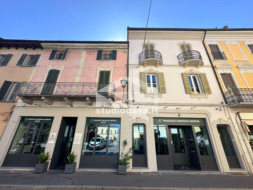 Negozio in vendita a Crema