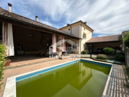 Cascina in vendita a Madignano