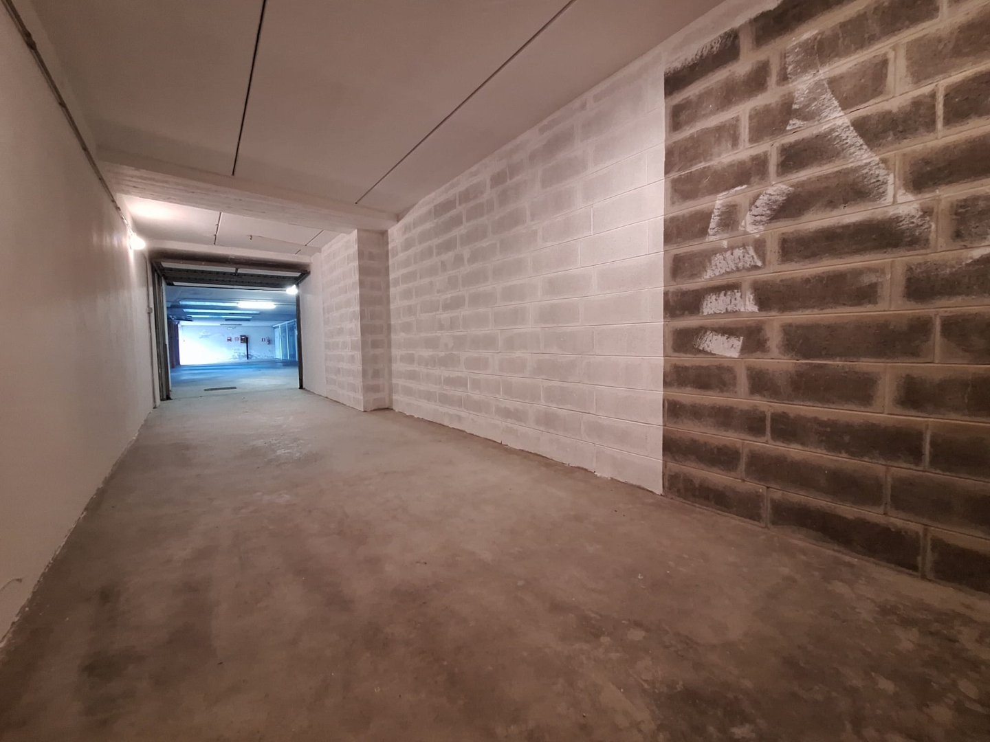 Box / Autorimessa in vendita a Brusaporto