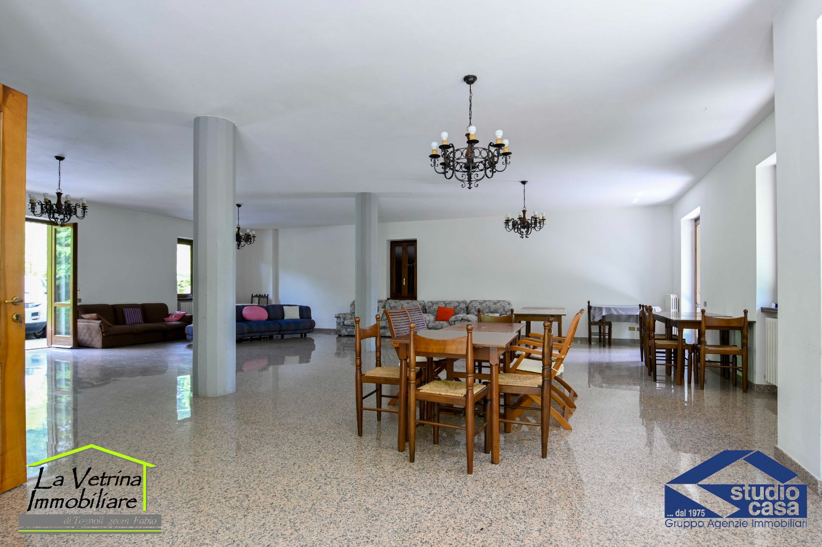 Villa Unifamiliare in vendita a Zandobbio
