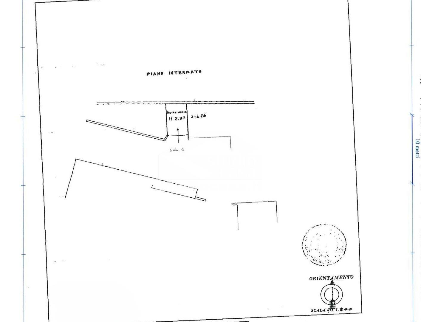 Box / Autorimessa in vendita a Scanzorosciate