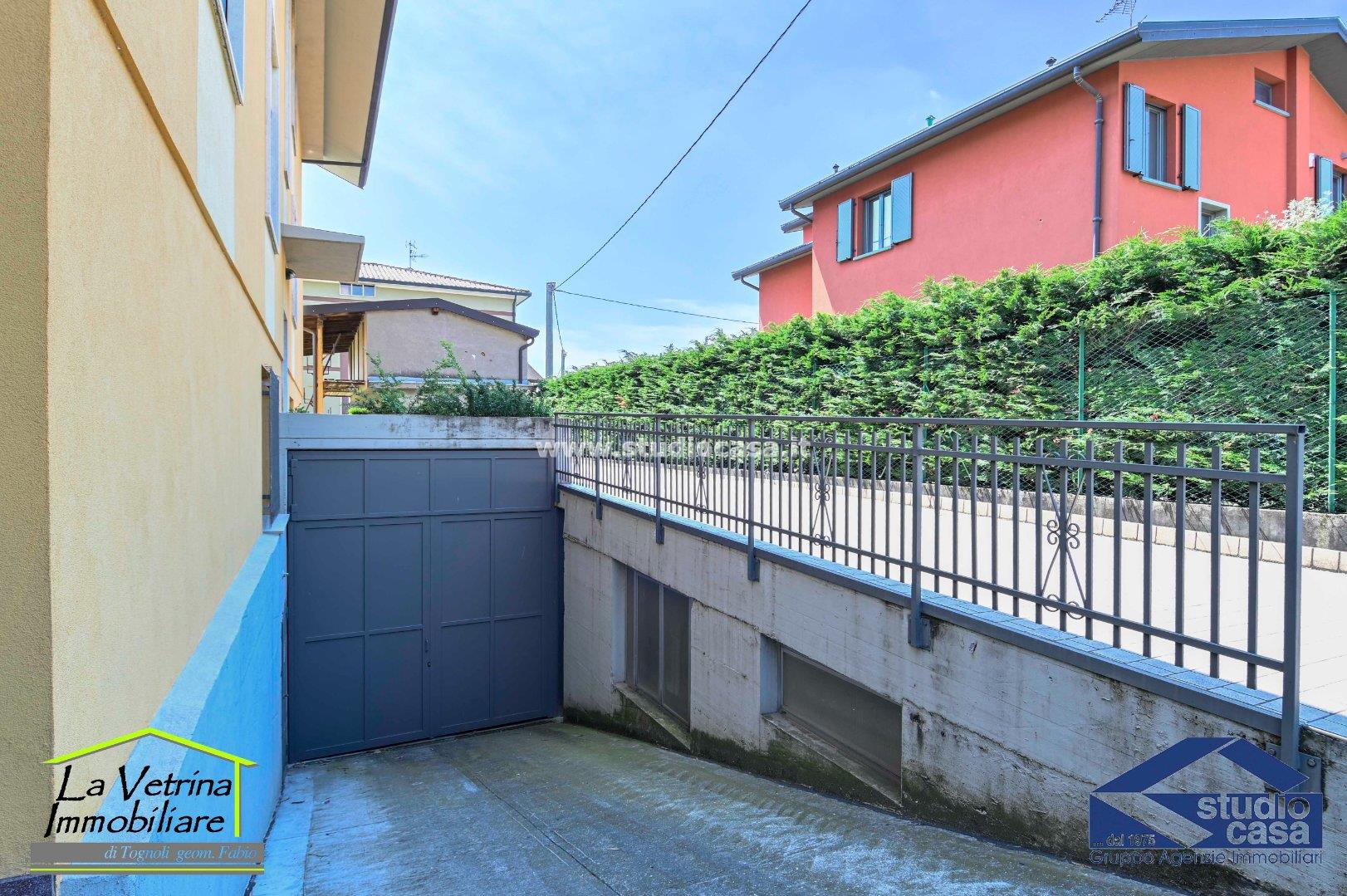 Magazzino in affitto a Bagnatica