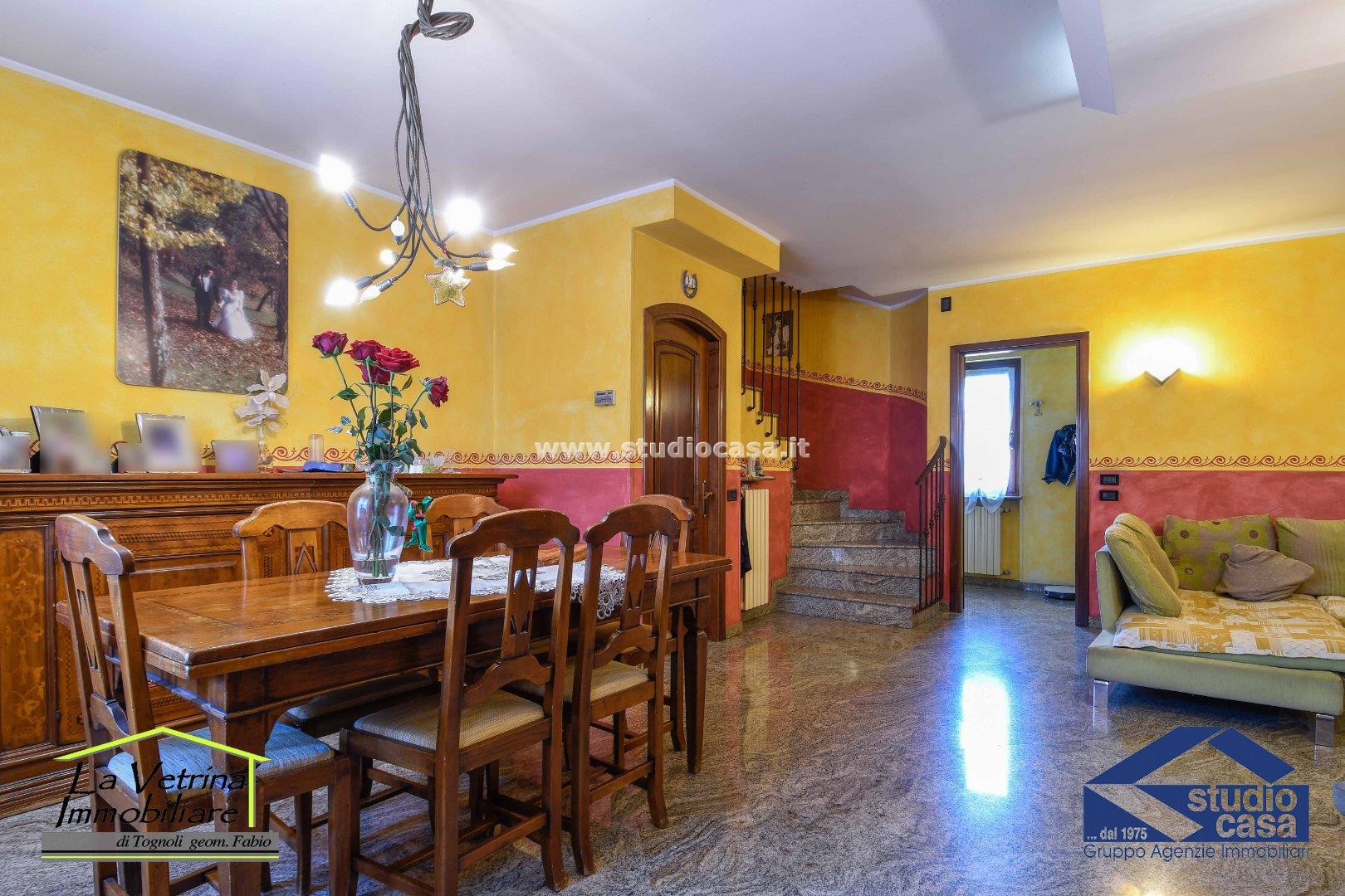 Villa Bifamiliare in vendita a Seriate
