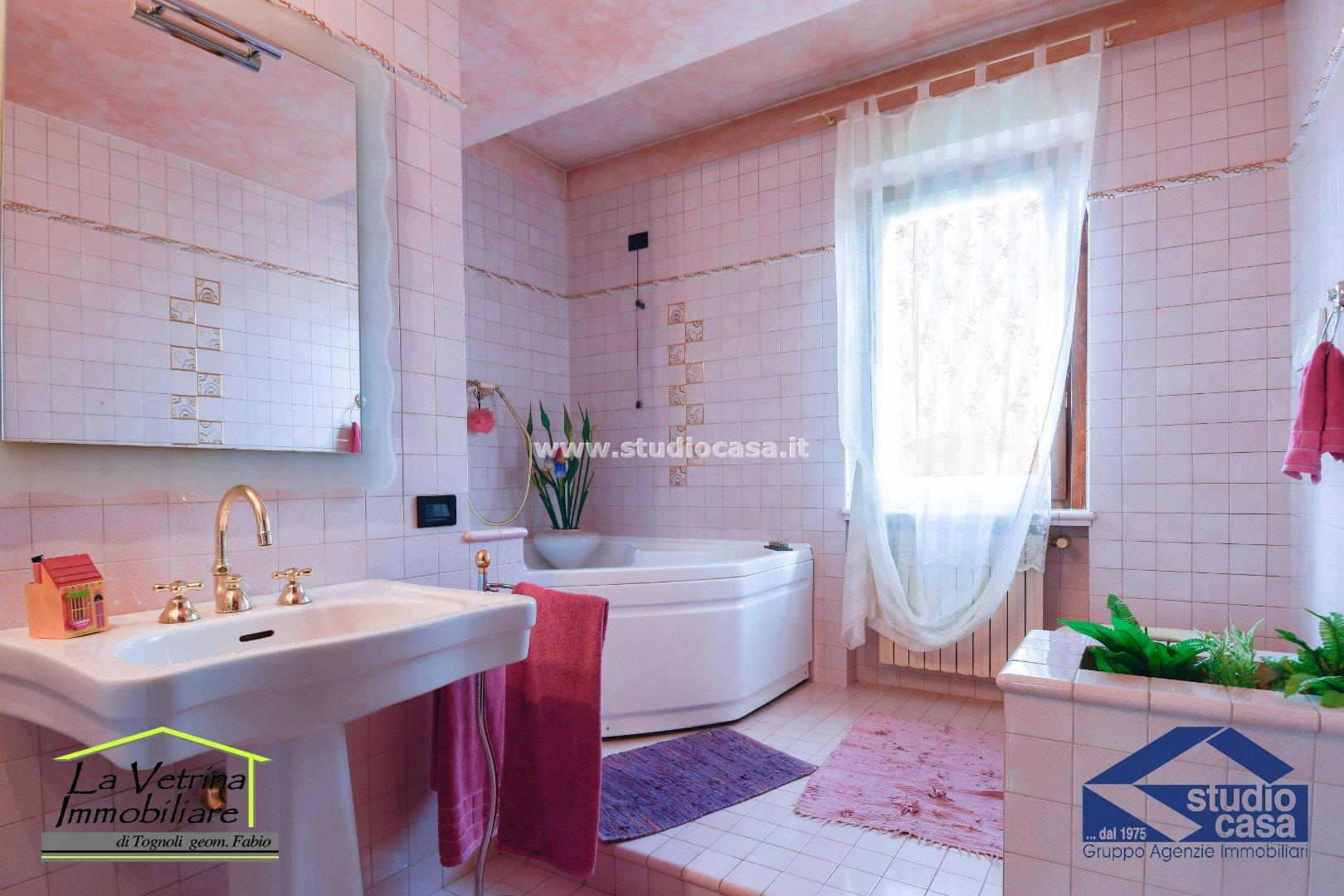 Villa Bifamiliare in vendita a Seriate