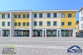 Box / Autorimessa in vendita a Brusaporto