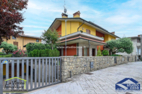 Villa Bifamiliare in vendita a Seriate