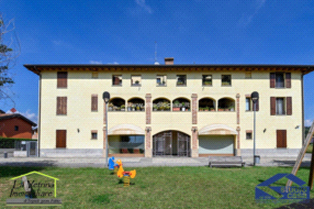 Negozio in affitto a Seriate