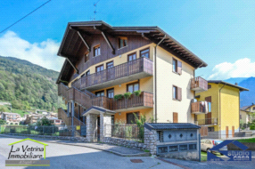 Appartamento in vendita a Piazza Brembana