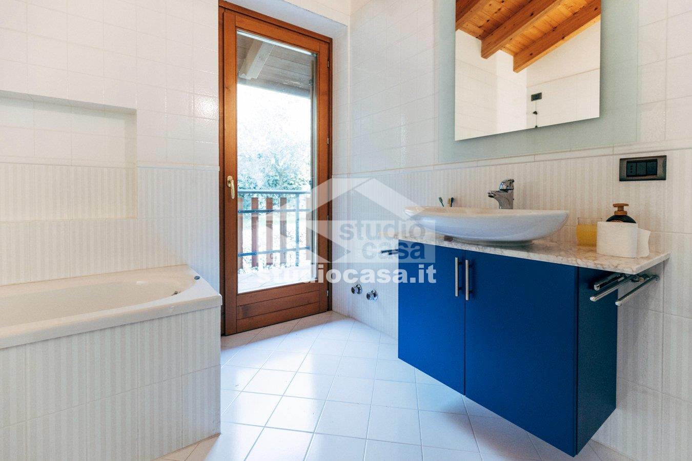 Villa Bifamiliare in vendita a Dro