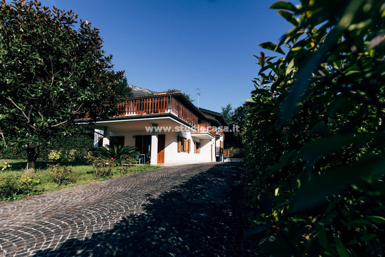 Villa Bifamiliare in vendita a Dro