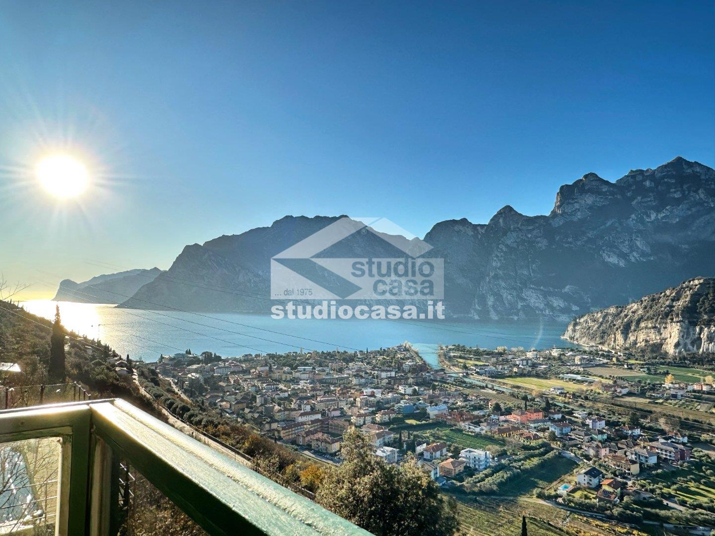 Casa Unifamiliare in vendita a Nago-Torbole