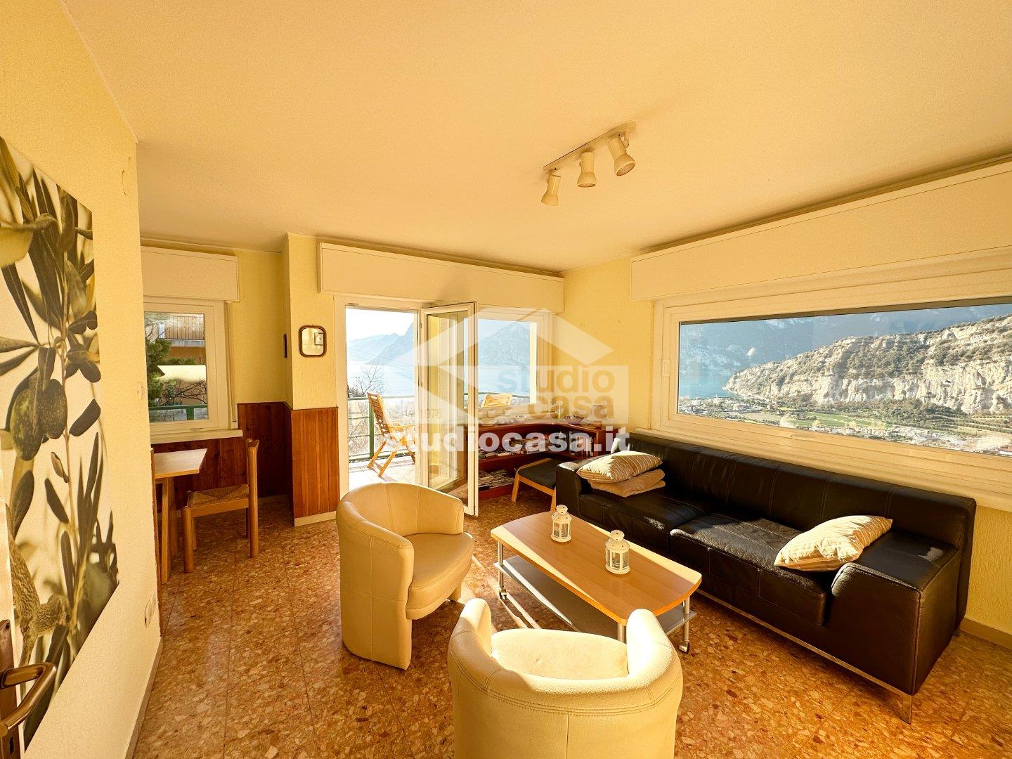 Casa Unifamiliare in vendita a Nago-Torbole