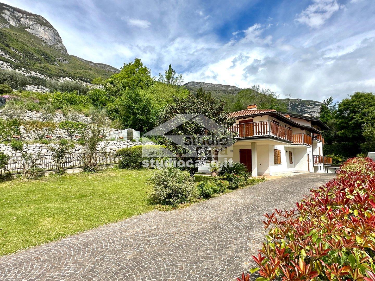 Villa Bifamiliare in vendita a Dro