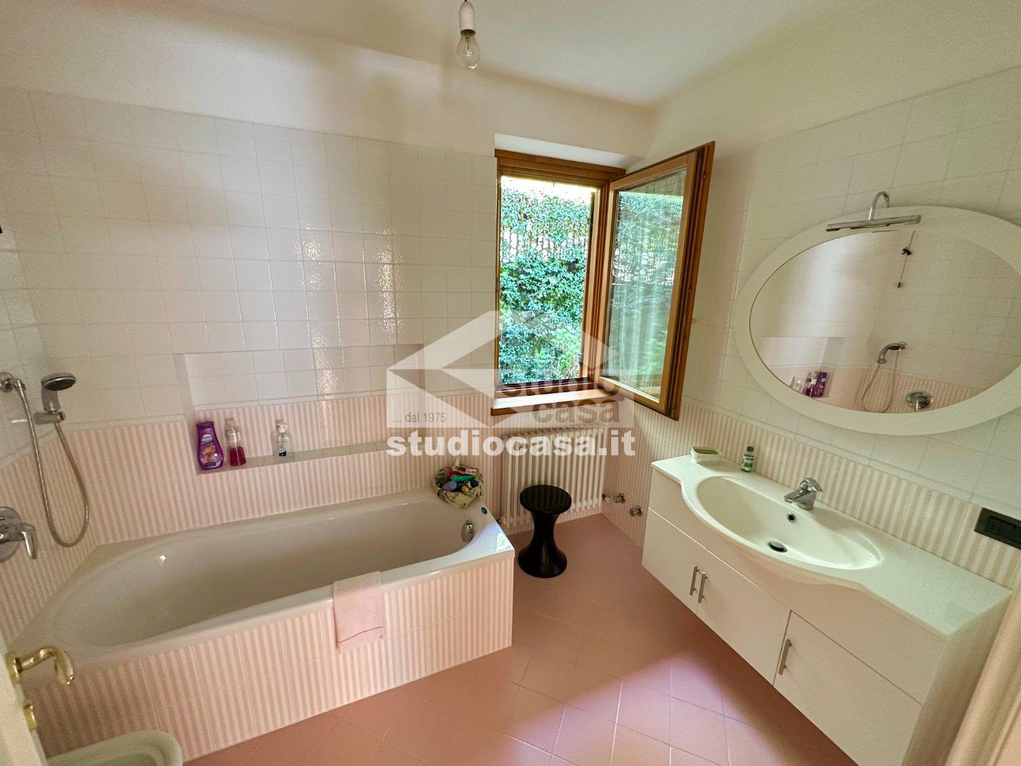 Villa Bifamiliare in vendita a Dro