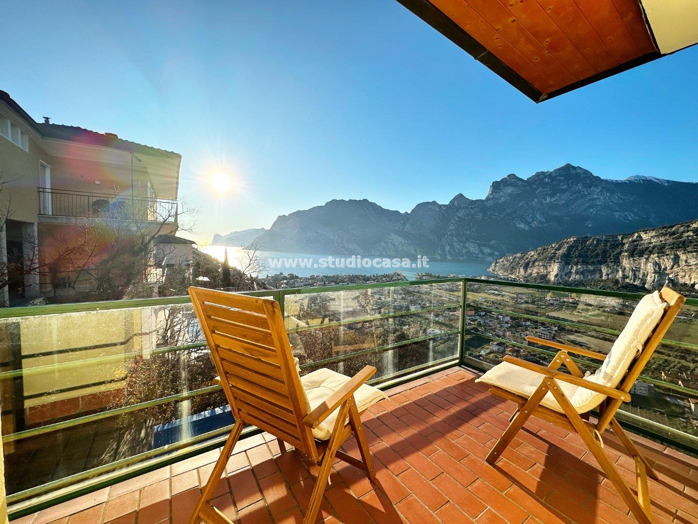 Casa Unifamiliare in vendita a Nago-Torbole