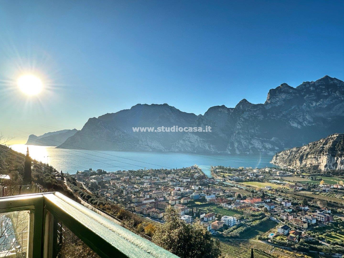 Casa Unifamiliare in vendita a Nago-Torbole