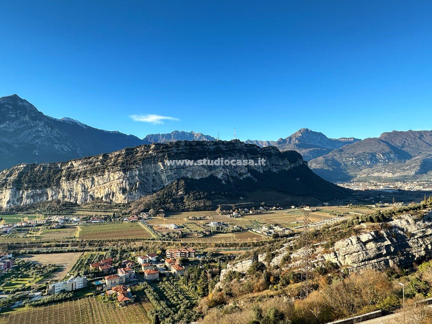 Casa Unifamiliare in vendita a Nago-Torbole