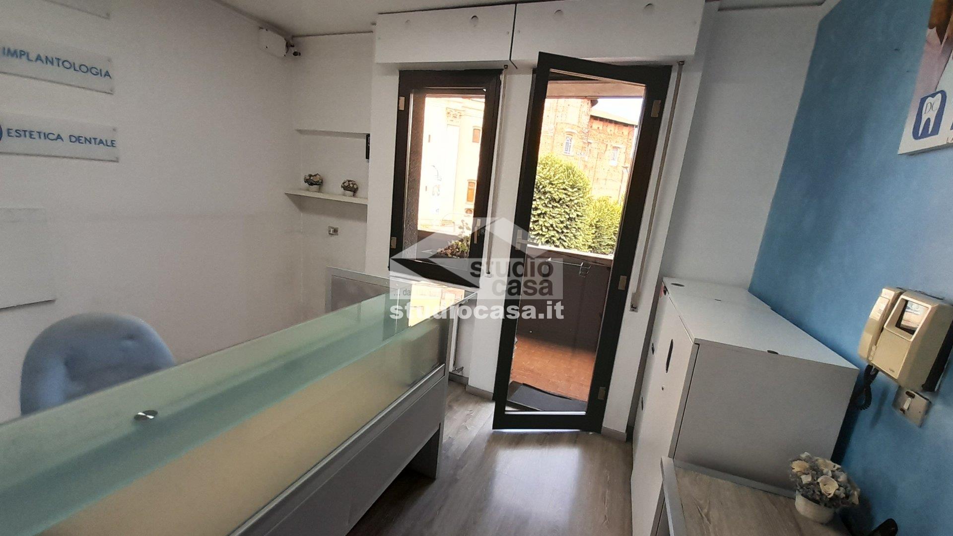 Ufficio in affitto a Rho