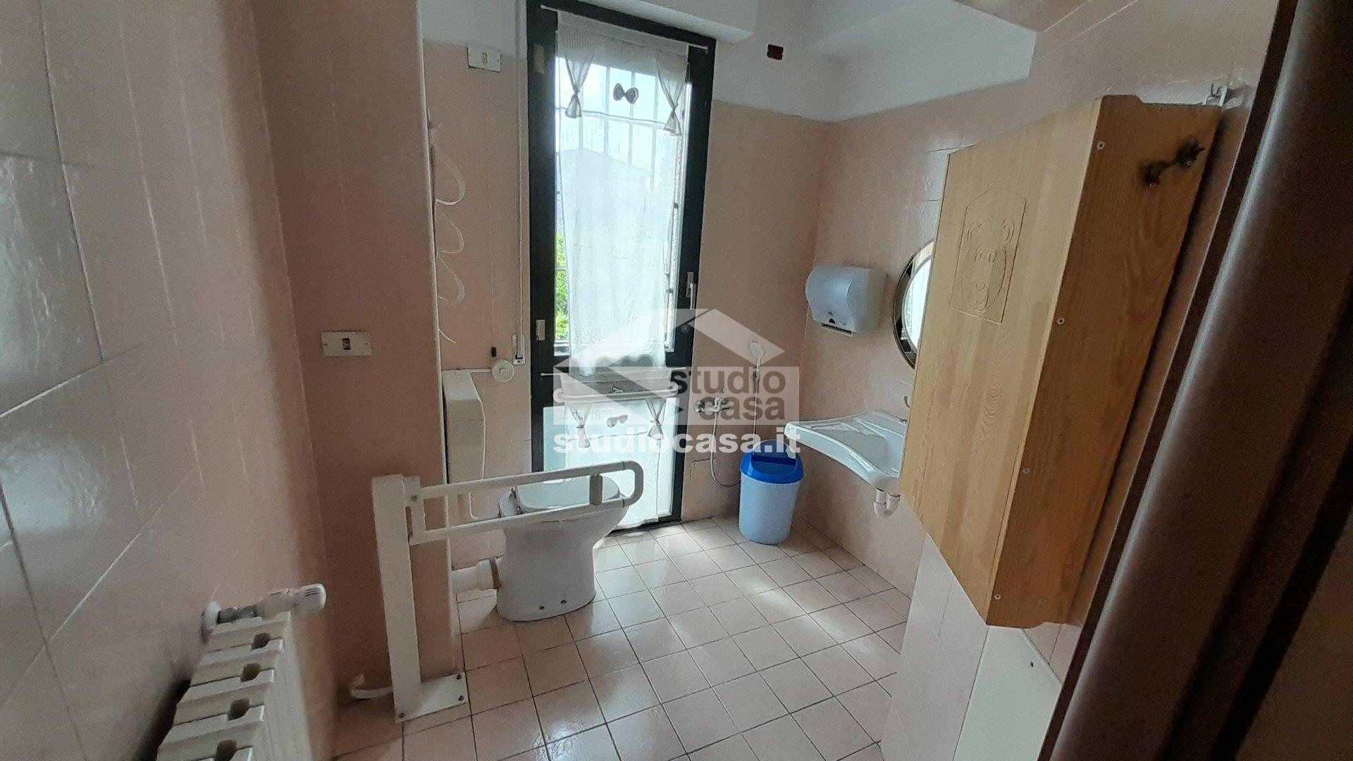 Ufficio in affitto a Rho