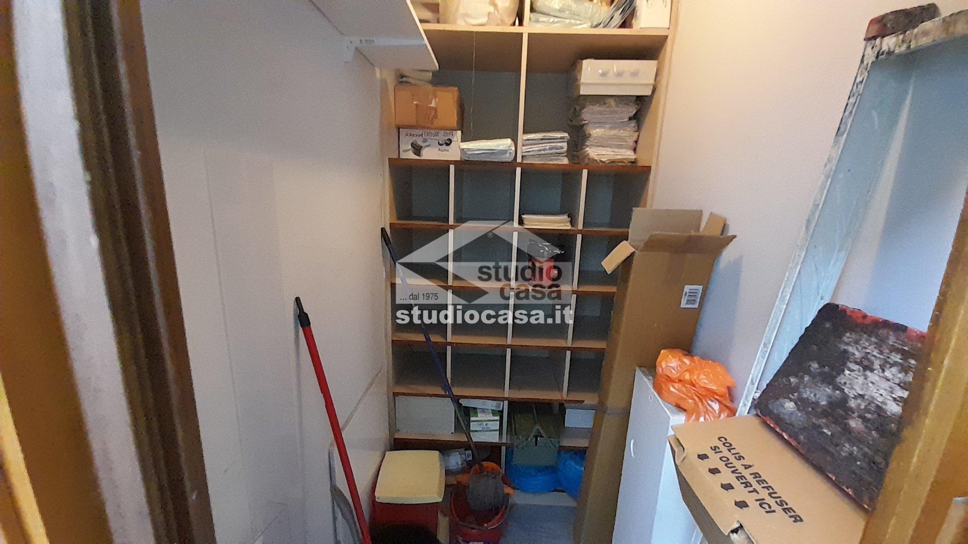 Ufficio in affitto a Rho