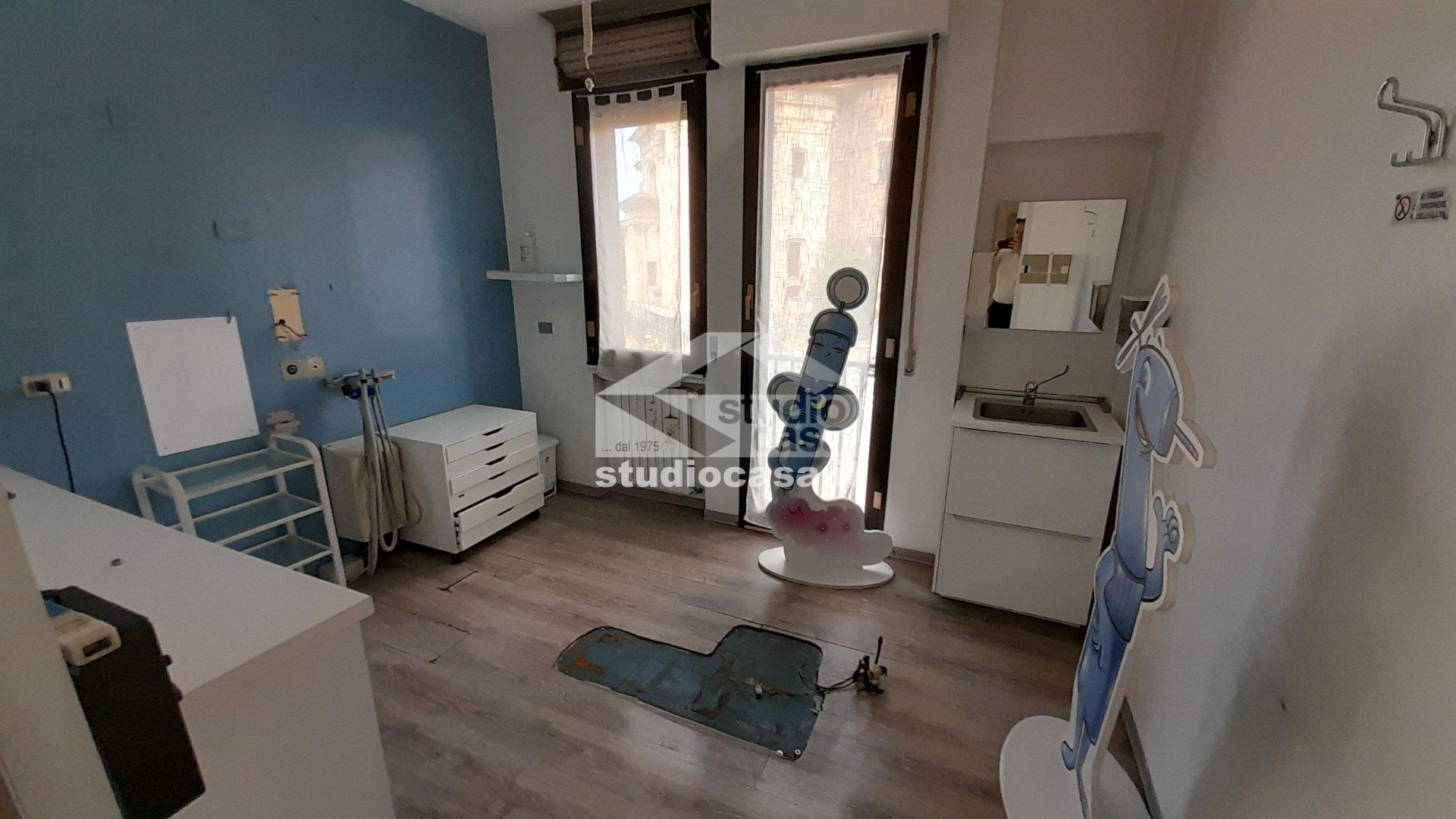 Ufficio in affitto a Rho